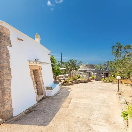 Hotel Salentoandmore- I Trulli Di Sara 3*