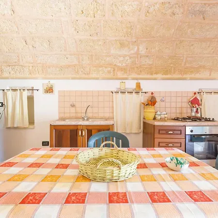 Salentoandmore- I Trulli Di Sara 3*